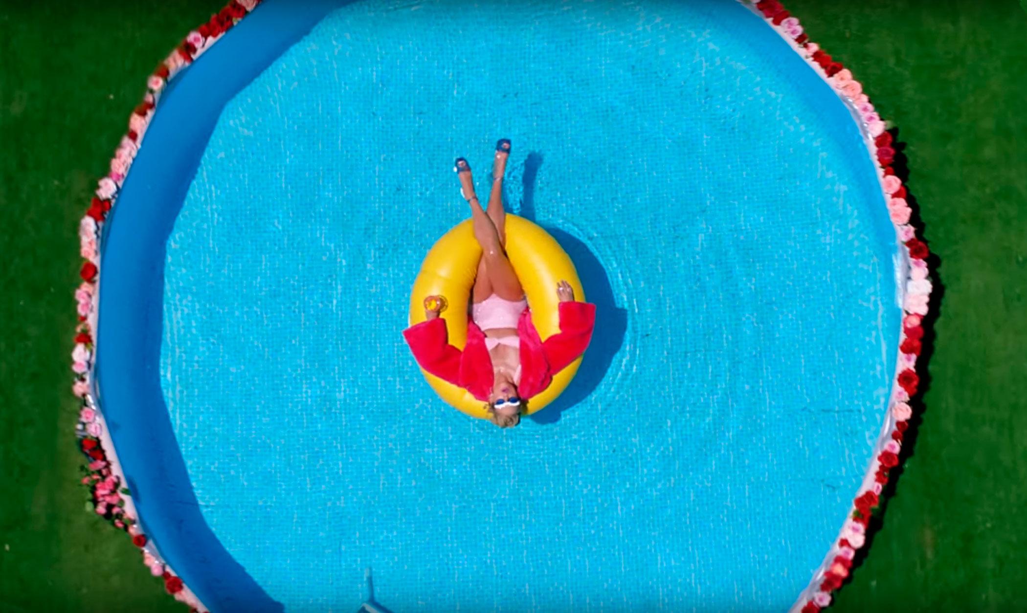 Este verano llega cargado de videoclips realizados por graduados en la ESCAC